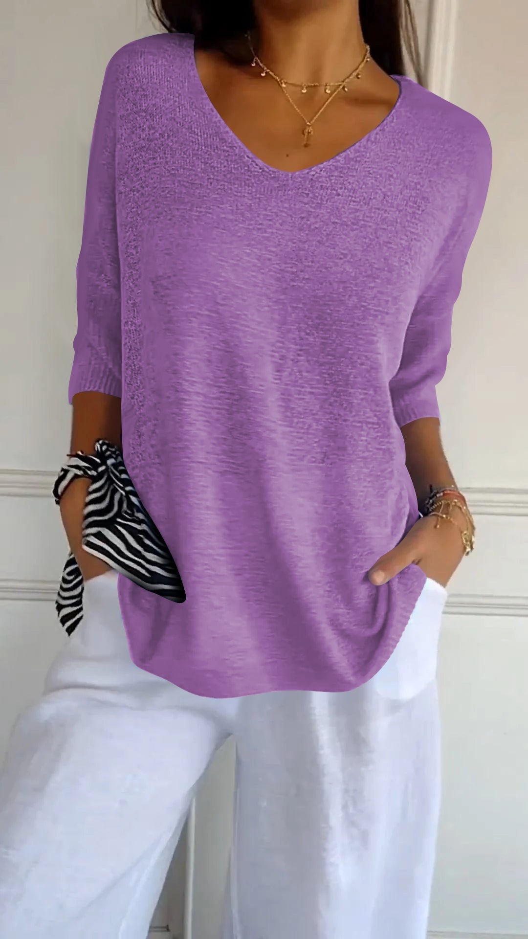 Pully™ - Unifarbenes gestricktes Top mit V-Ausschnitt