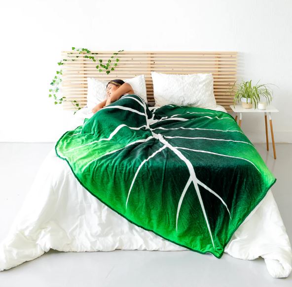 BlattLux™ – Kuschelige Fleece-Decke in Blattform