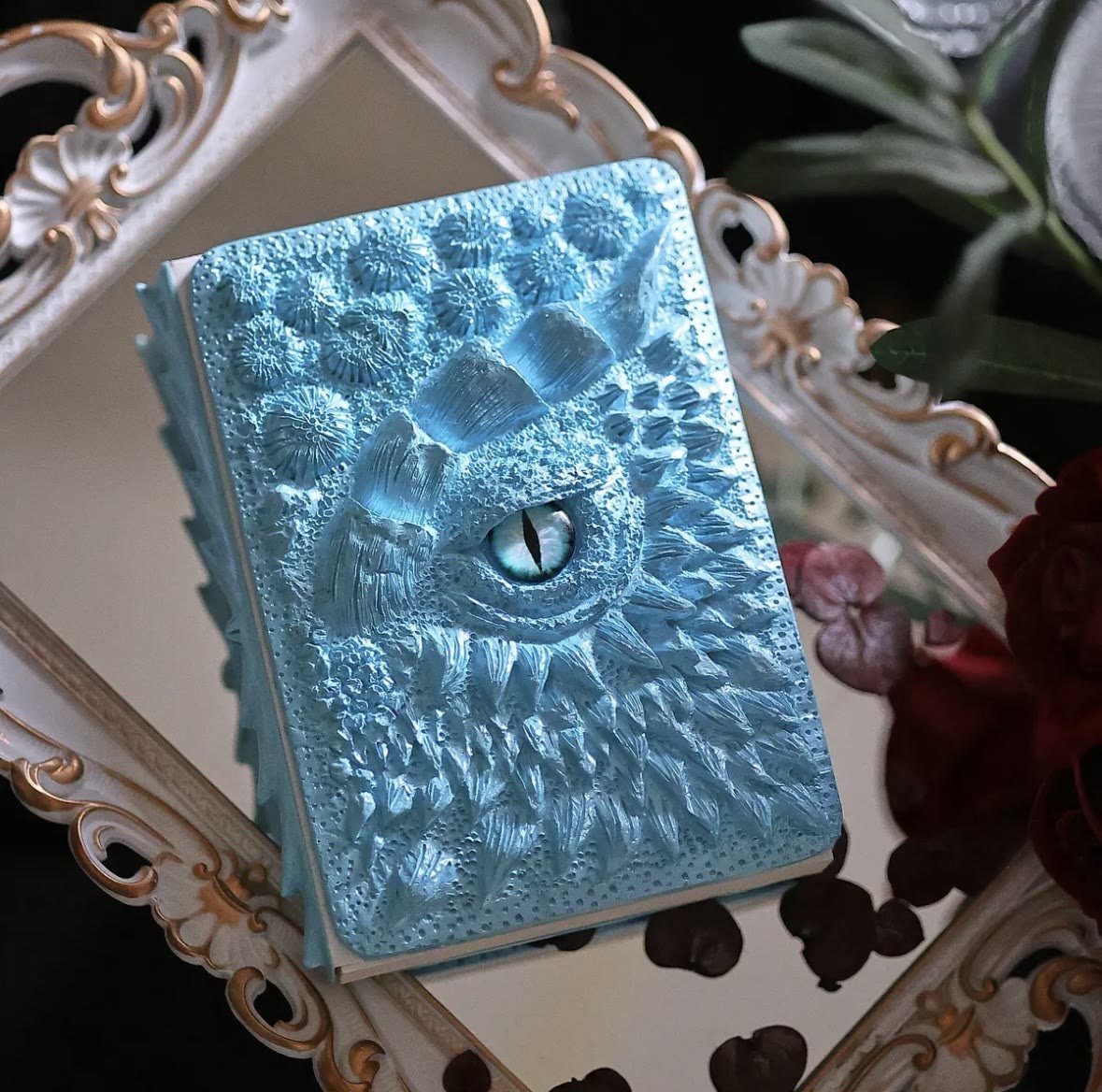 DragonBook™ – Handgefertigtes, geprägtes Harz-Tagebuch mit graviertem Einband
