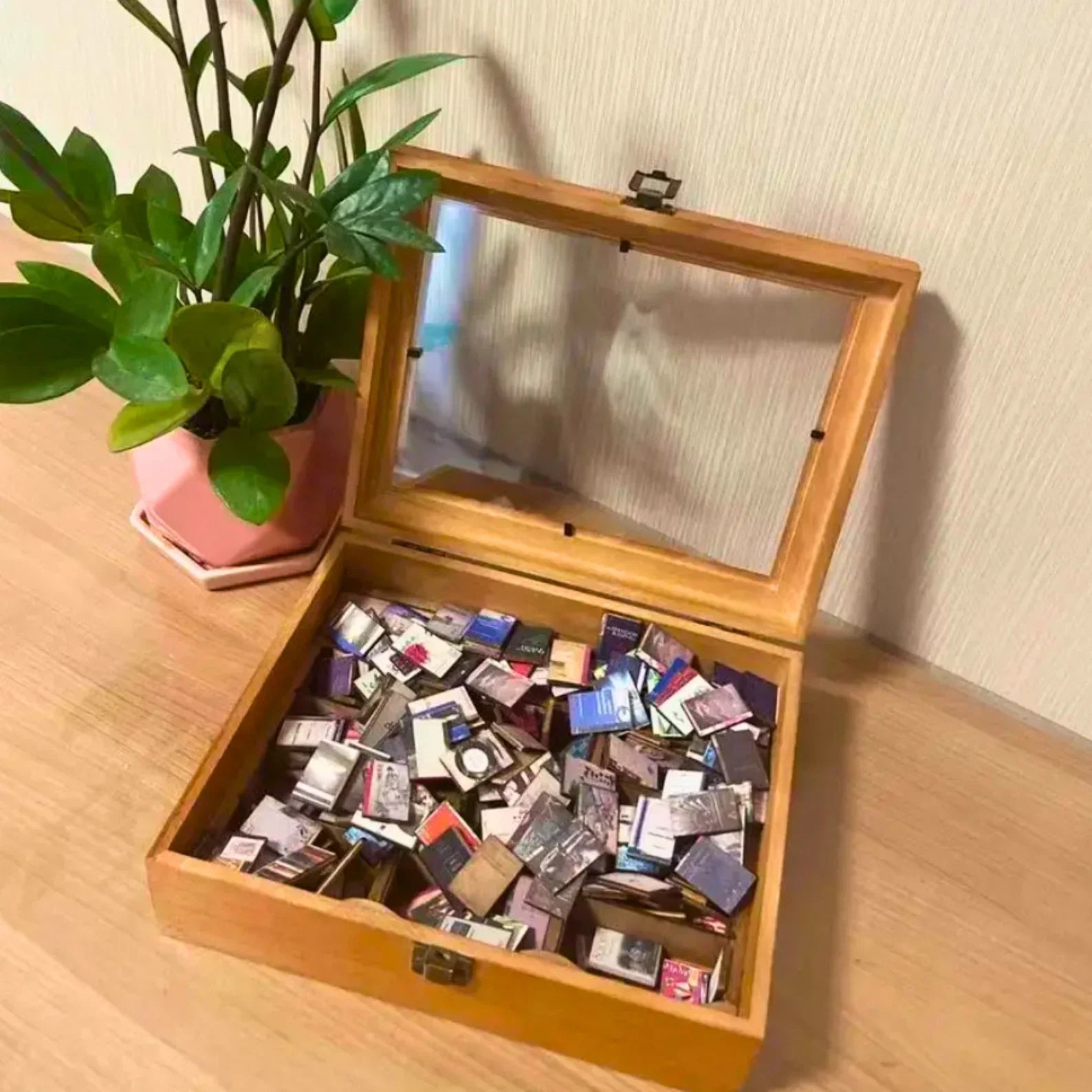 Shelfy™ - Angst Bücherregal - Schüttle deine Angst weg