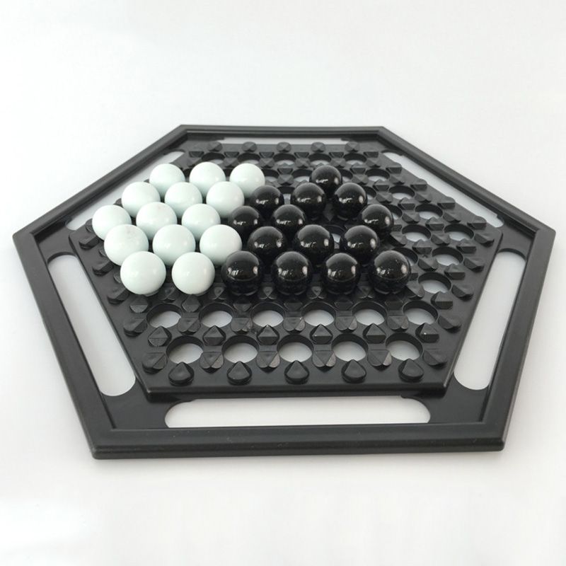 ChessMind™ – Strategisches Schachspiel mit taktischem Twist