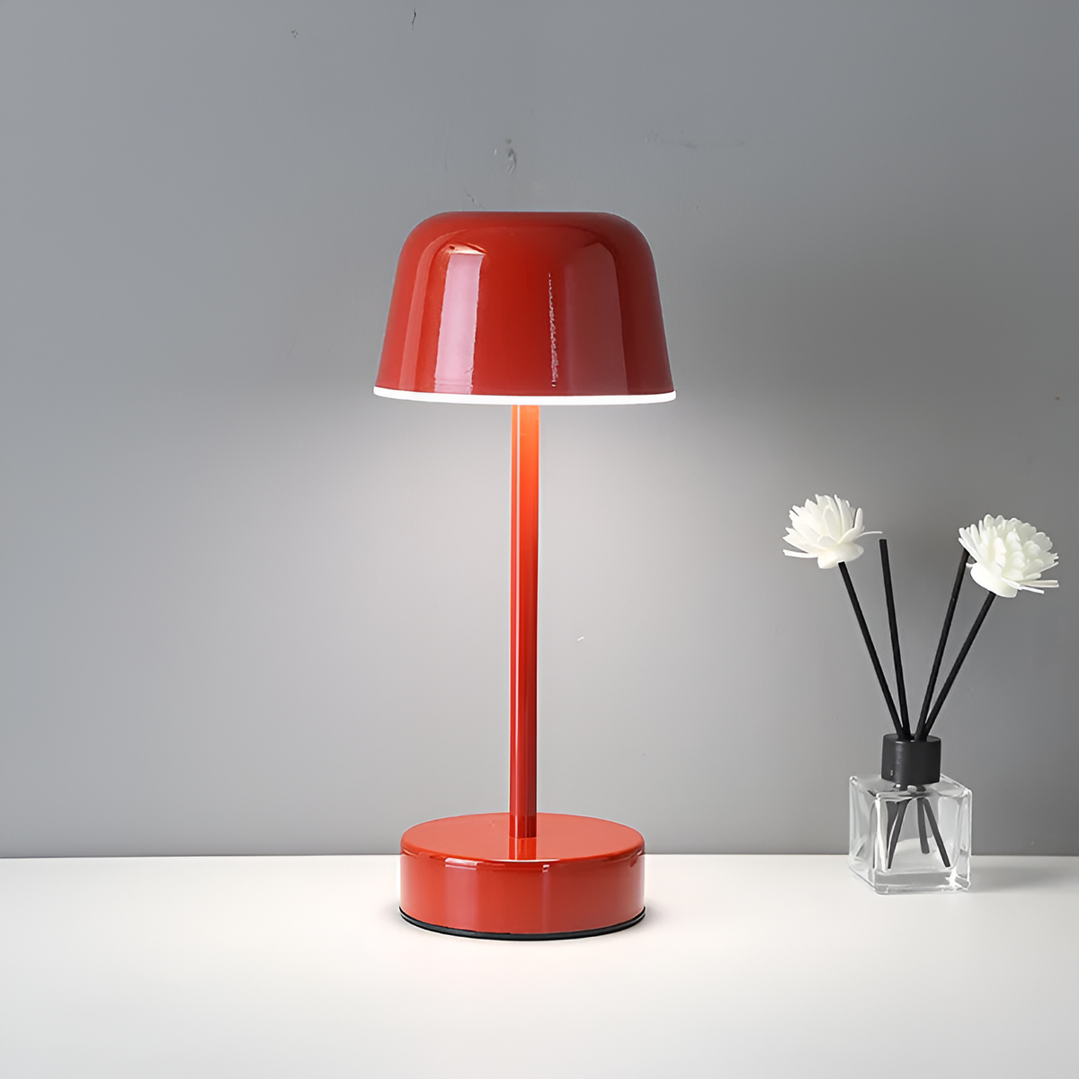 LED-Tischlampe Kunststoff 15 x 15 x 30 cm | Retro-Design, 5 Farben | Kabellos mit 12 Stunden Akkulaufzeit und USB-Ladung 3