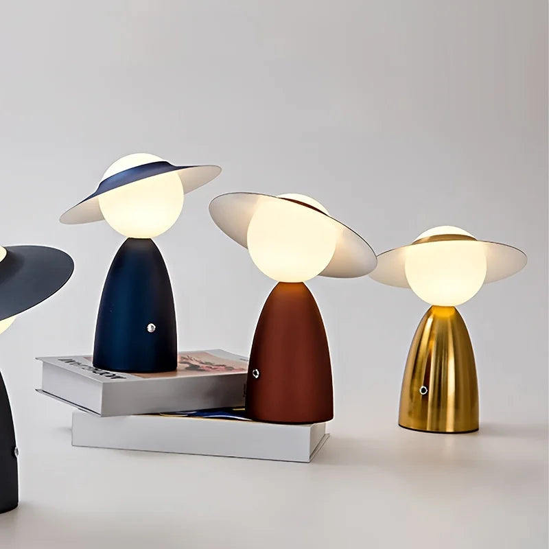 LED Tischlampe mit kabelloser Ladestation | Metall, Blau oder Rot, Touch-Bedienung | Für Nachttisch und Wohnzimmer 1