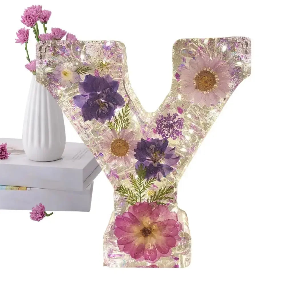 Blumenlampe handgefertigt mit Trockenblumen in Harz