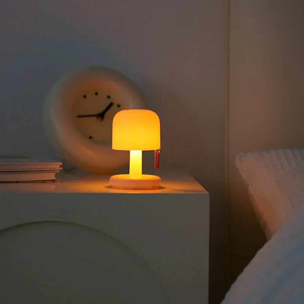 Sonnenuntergangslampe Mini, USB-wiederaufladbar, PC-Gehäuse | Warmes Dämmerlicht | 12 Std. Leuchtdauer, 2 Std. Ladezeit 5