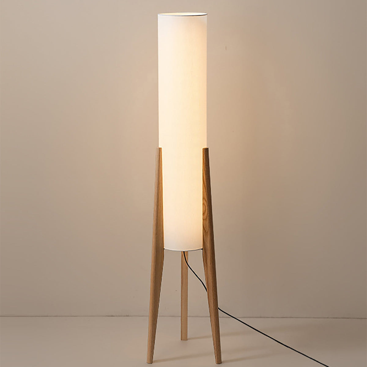 Stehlampe Walnussholz 127 cm | Stoffschirm mit Messingakzenten | Blendfreies LED-Licht für Wohnzimmer & Schlafzimmer 10