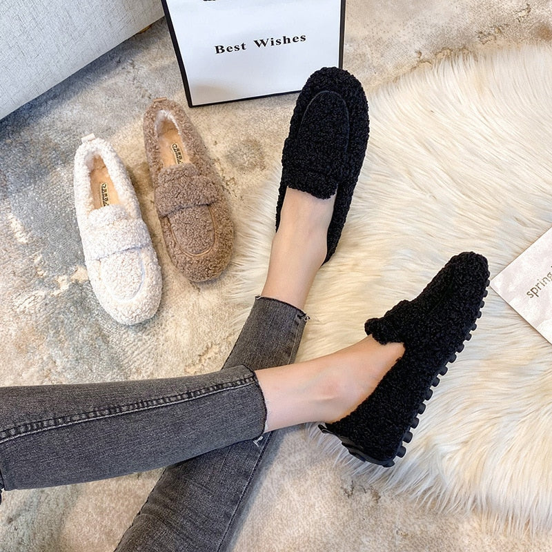 PlushComfort™ – Warme und Kuschelige Plüschsandalen