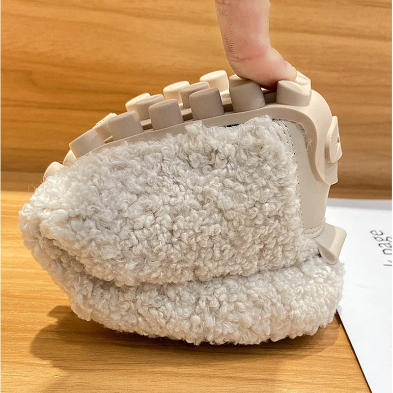 PlushComfort™ – Warme und Kuschelige Plüschsandalen