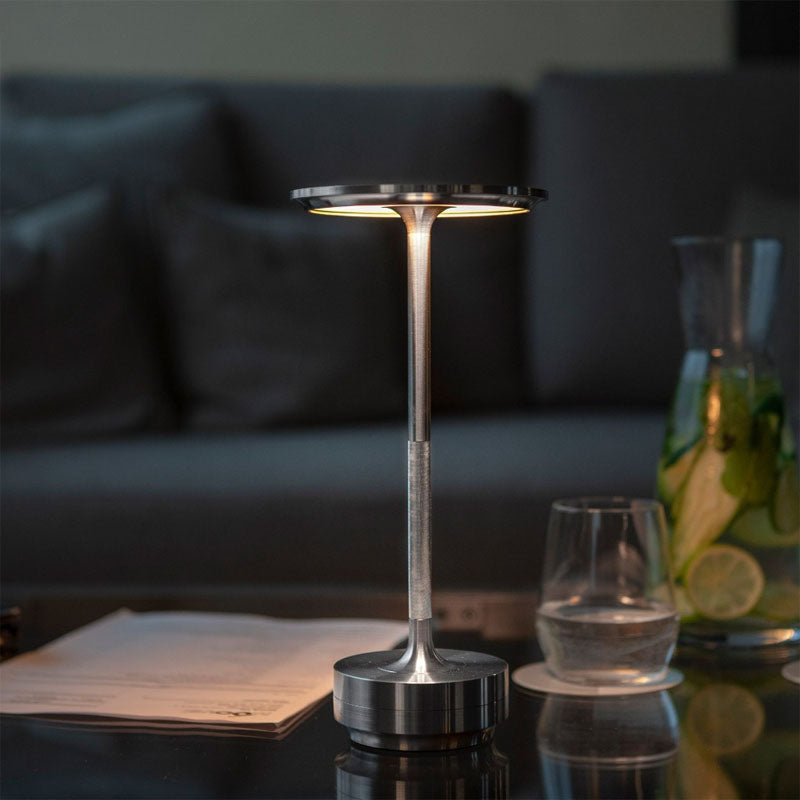 Milana™ – Galvanisierte Metall-LED- Tischlampe