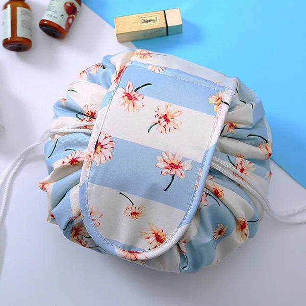 PouchBag™ – Kosmetiktasche für mühelose Organisation