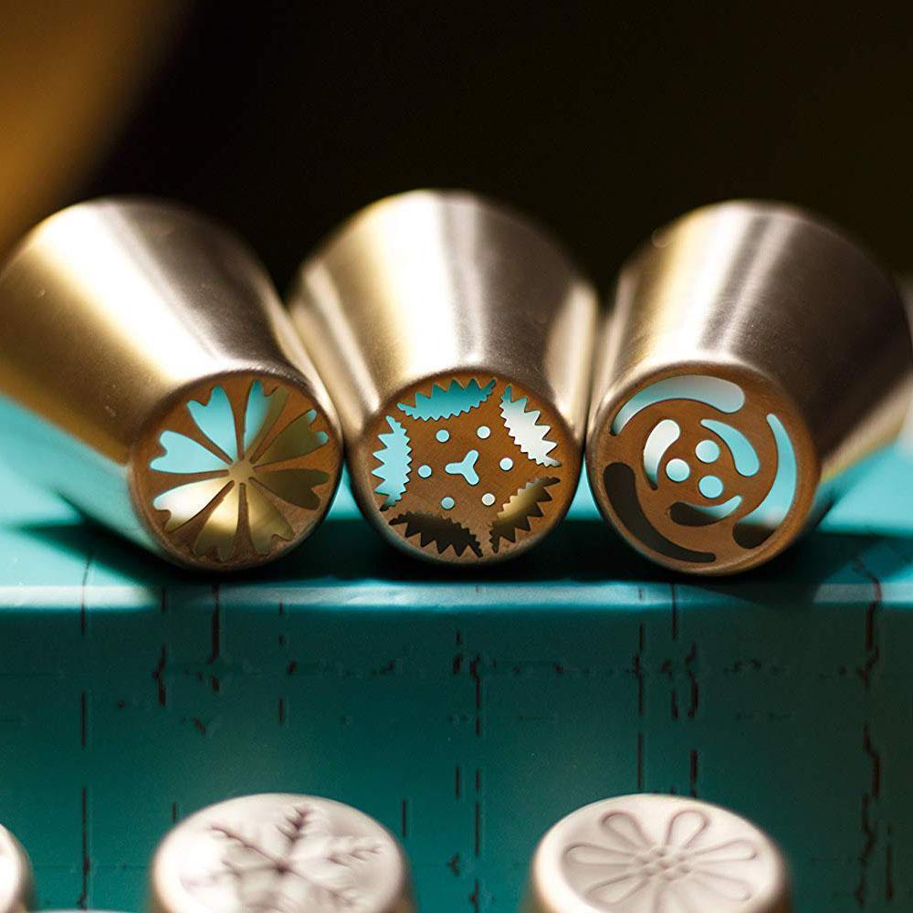Spritztüllen-Set Edelstahl & Silikon, 14-teilig | Tulpentüllen, Spritzbeutel & Adapter | Für präzise Tortendekoration 4