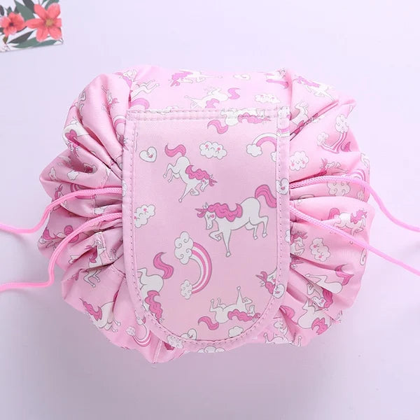 PouchBag™ – Kosmetiktasche für mühelose Organisation