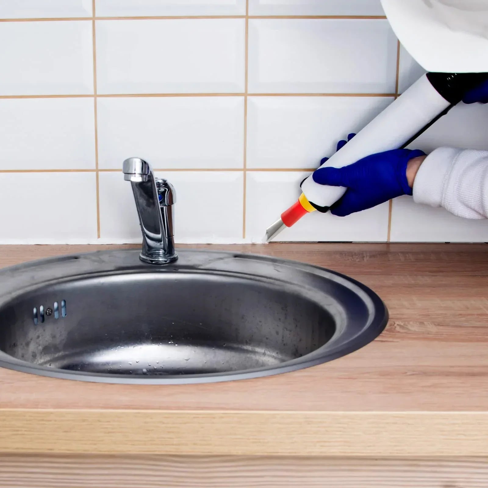 CaulkerPro™ – Universelles integriertes Gummidüsen-Werkzeugset