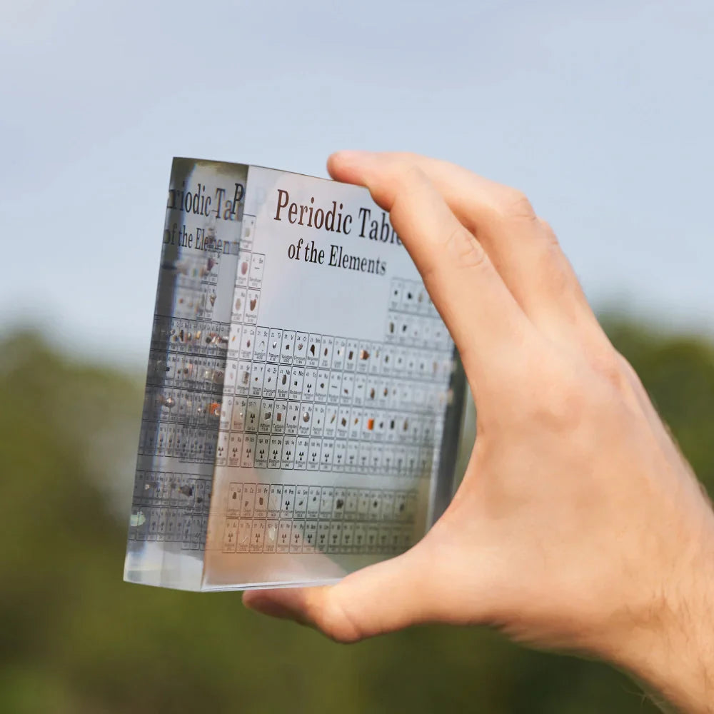 PeriodicElements™ – Beleuchtetes Periodensystem mit echten Elementen
