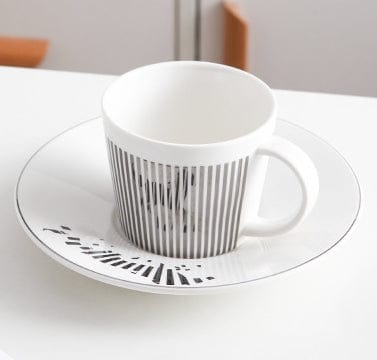 MirrorCupper™ – Reflektierende Designer-Kaffeetasse für stilbewusste Genießer