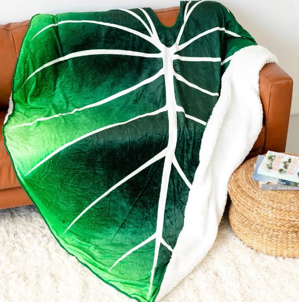 BlattLux™ – Kuschelige Fleece-Decke in Blattform