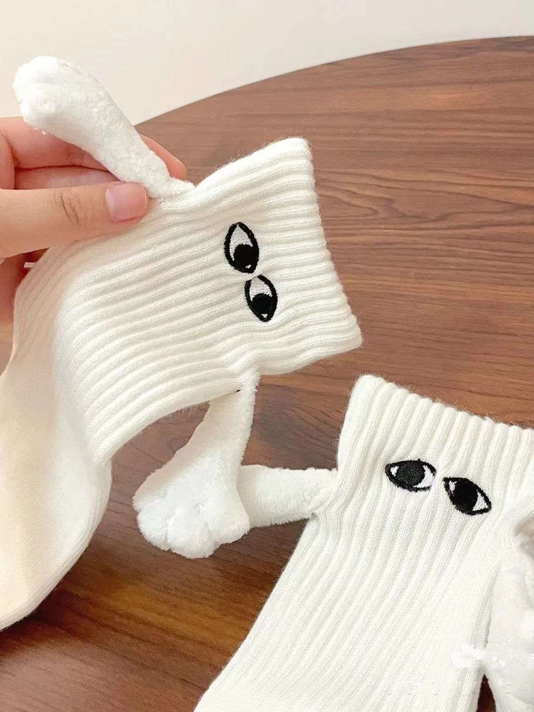 1+1 Gratis | Kuschelsocken - Die süßesten Socken der Welt!