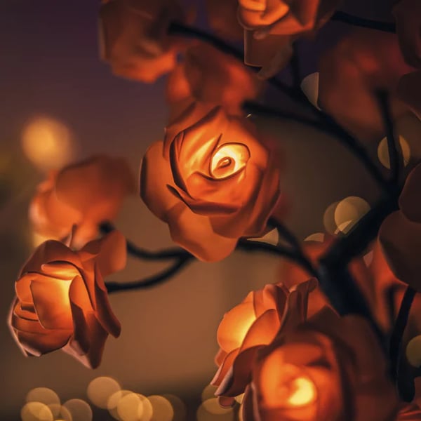LED Rosenbaum Geschenk handgefertigt Kunststoffrahmen mit warmem Licht