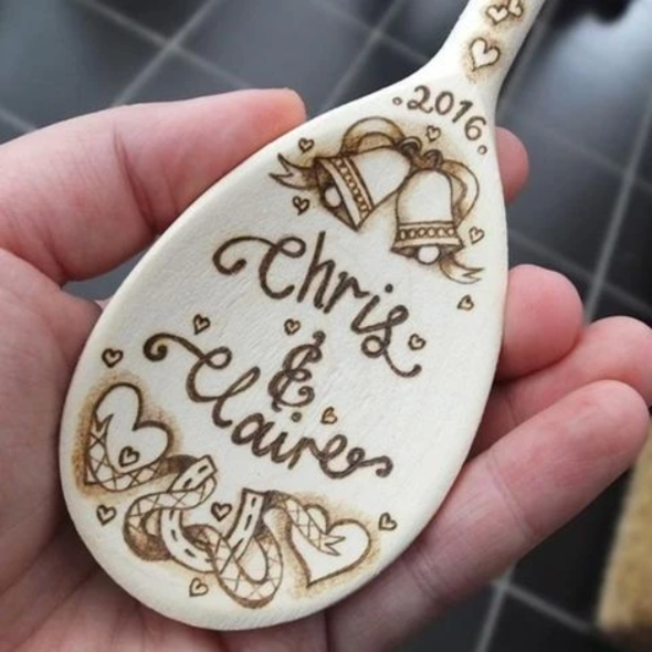 PyroCraft Pro™ - Pyrographie-Bausatz - Heute mit 28 Anhängen gratis!