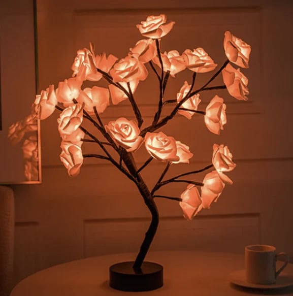 LED Rosenbaum Geschenk handgefertigt Kunststoffrahmen mit warmem Licht