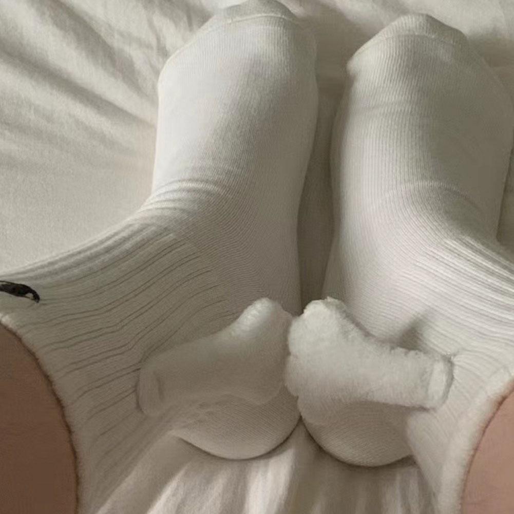 1+1 Gratis | Kuschelsocken - Die süßesten Socken der Welt!
