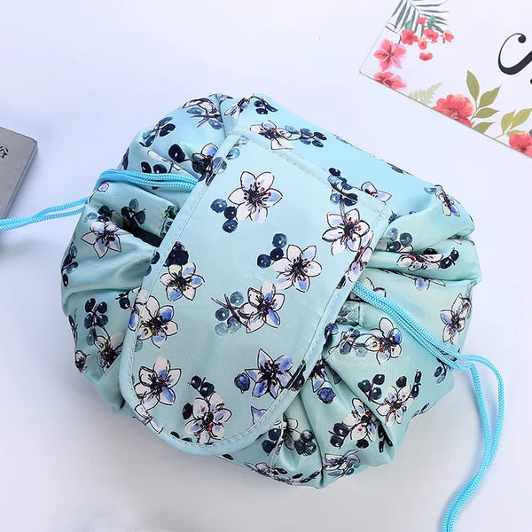 PouchBag™ – Kosmetiktasche für mühelose Organisation