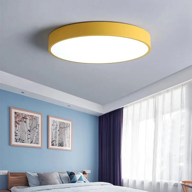 Runde LED Deckenleuchte aus Metall | Gleichmäßige Ausleuchtung für Wohnzimmer, Kinderzimmer, Büro | Energieeffizient Klasse A+ 1