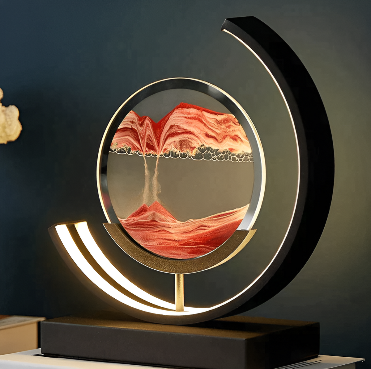 Sandkunst-Tischlampe aus Metall & Glas, 25,4 x 27,9 cm | Dimmbares LED-Licht, 4 Farben | Kabellos, entspannend 1
