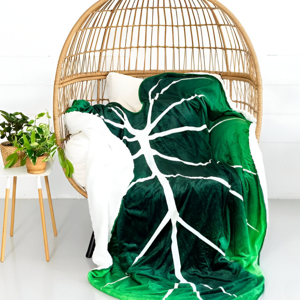 BlattLux™ – Kuschelige Fleece-Decke in Blattform