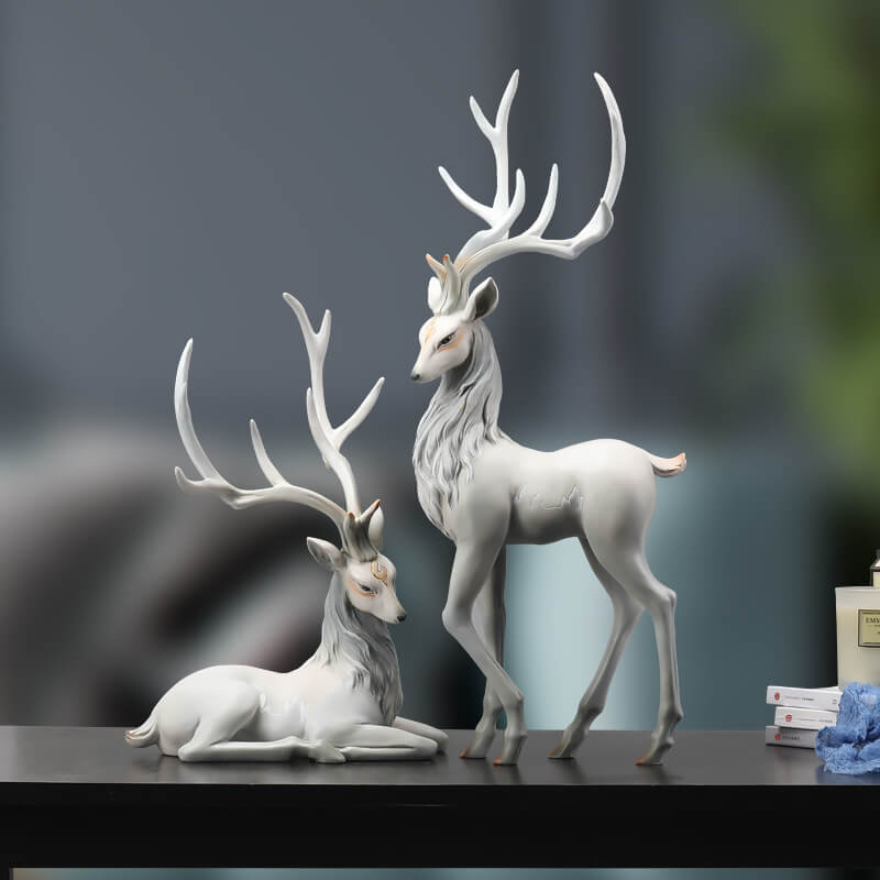 Elch Figur aus Kunstharz | Stehend oder Liegend erhältlich | Dekorative Skulptur für Regal, Sideboard und Wohnraum 2