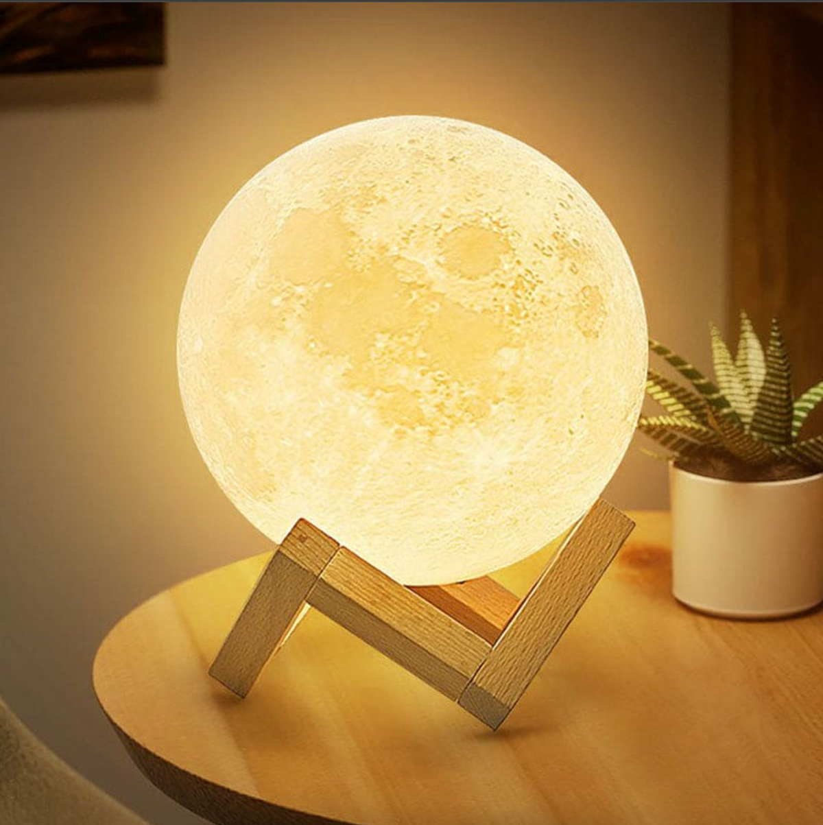 LED Mondlampe Kunststoff 15/22 cm | Weiß mit Holzständer | 16 Farben, Fernbedienung, kabellos & USB-aufladbar für zuhause 4