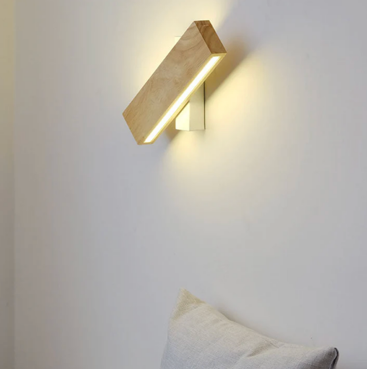 Holz-Wandleuchte mit LED-Lichtlinie | Massivholz, Montage in jeder Ausrichtung | Ideal für Schlafzimmer, Flur & Treppenhaus 17