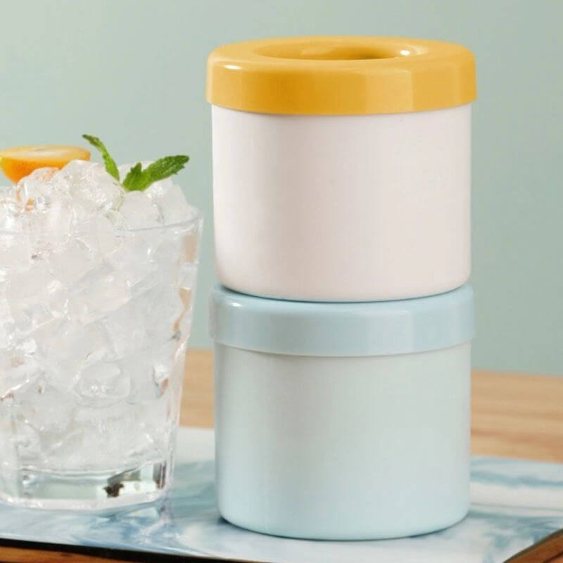 1+1 Gratis | IceFrozen™ – Tragbarer Silikon-Eiswürfelbereiter mit Deckel