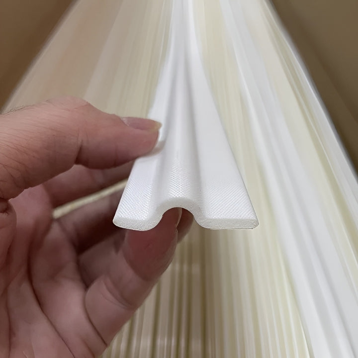 1+1 Gratis | WindStrip - Selbstklebendes Dichtungsband für Türen und Fenster – Schutz vor Zugluft