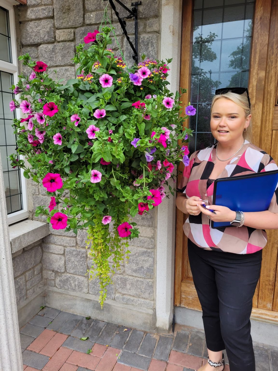 FlowerGlow™ – Ewig blühende Prunkwinde für Eleganz im Innen- und Außenbereich