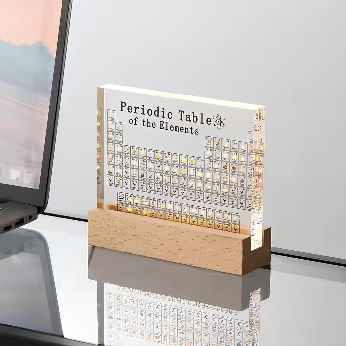 PeriodicElements™ – Beleuchtetes Periodensystem mit echten Elementen