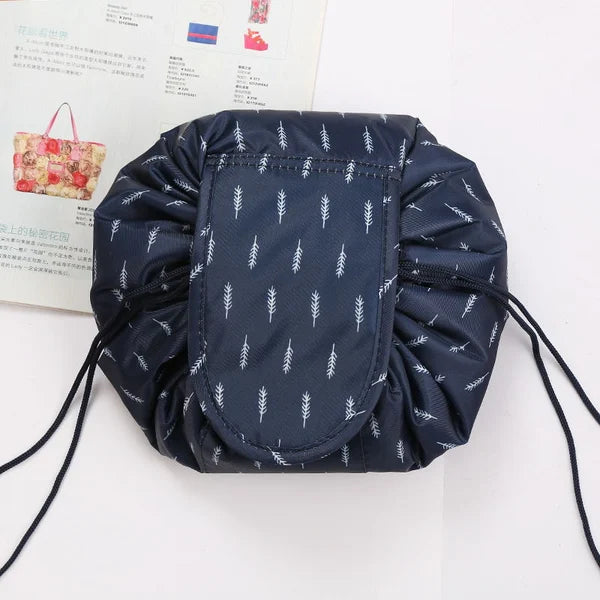 PouchBag™ – Kosmetiktasche für mühelose Organisation