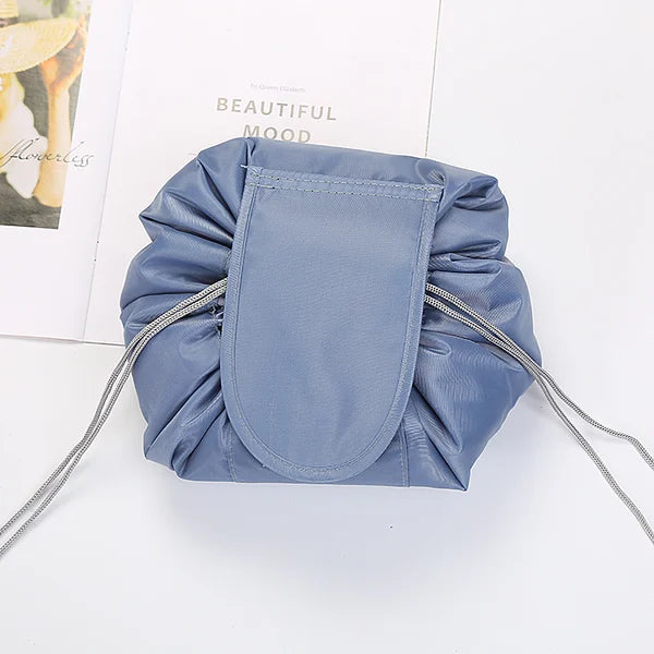 PouchBag™ – Kosmetiktasche für mühelose Organisation