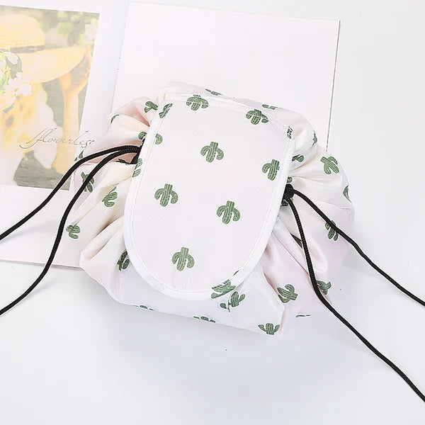 PouchBag™ – Kosmetiktasche für mühelose Organisation