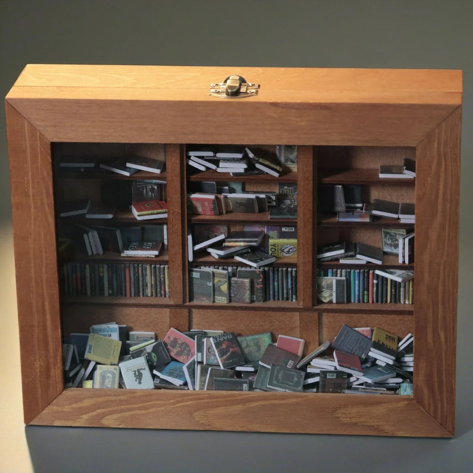 Shelfy™ - Angst Bücherregal - Schüttle deine Angst weg