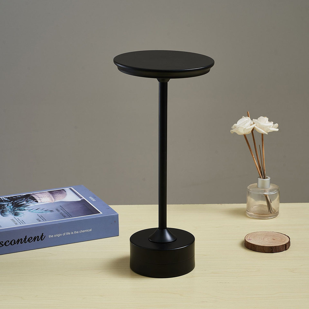 Milana™ – Galvanisierte Metall-LED- Tischlampe
