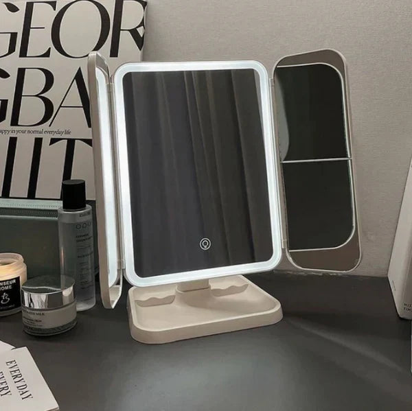 GlowSpiegel™ - Bringen Licht in deine Schönheitsroutine