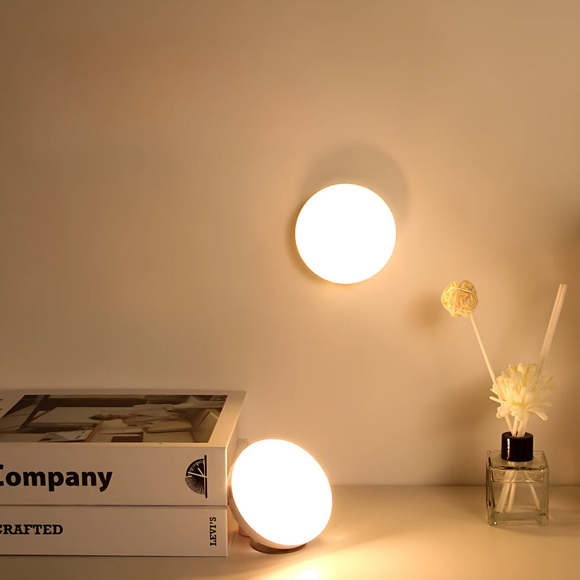 LED-Leuchte mit Bewegungssensor, ABS, 8,6 cm Durchmesser | Warmweiss | Kabellos mit USB-Ladeanschluss und Batteriebetrieb 5